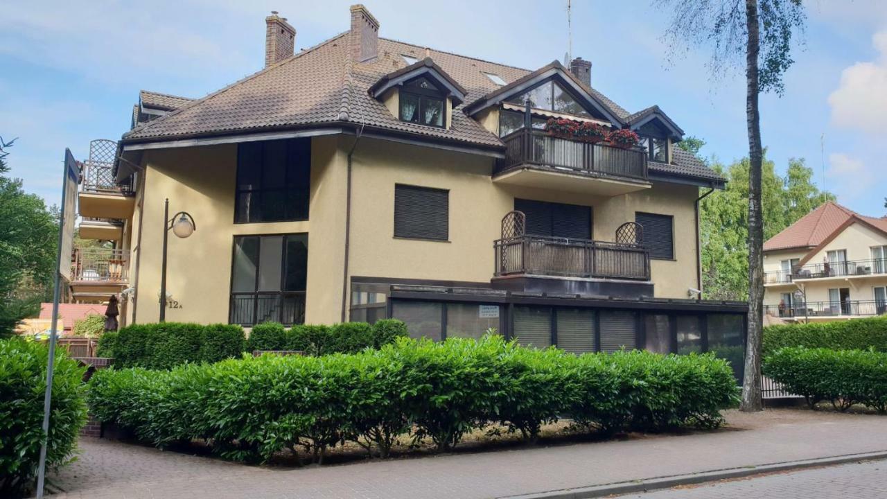Apartament Bursztynek Pobierowo Exterior foto